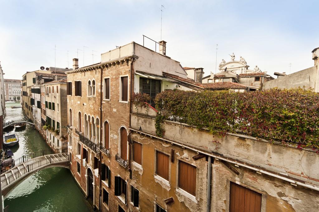 Very In Historical 1600 Palace With Lift A Few Min Walk From San Marco Square Apartamento