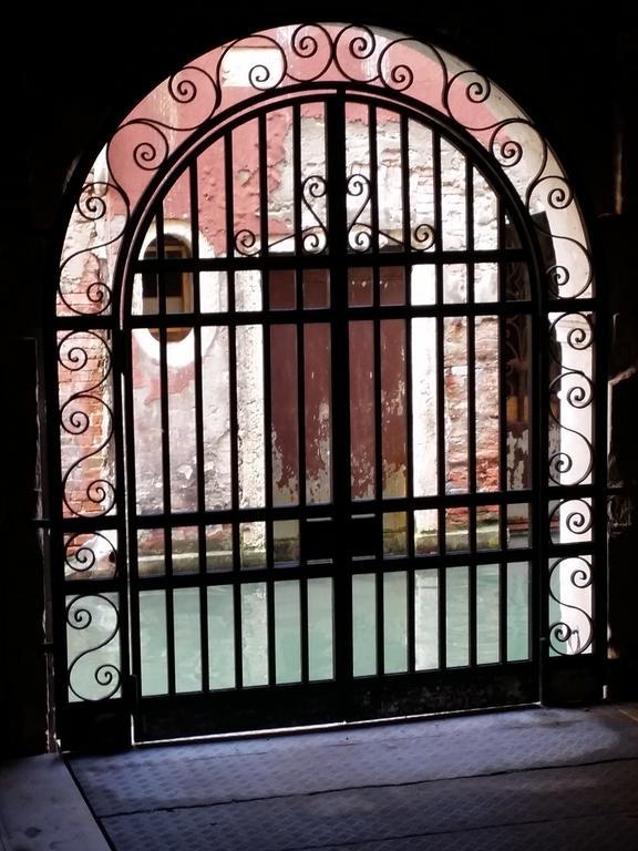 Very In Historical 1600 Palace With Lift A Few Min Walk From San Marco Square Apartamento Venecia