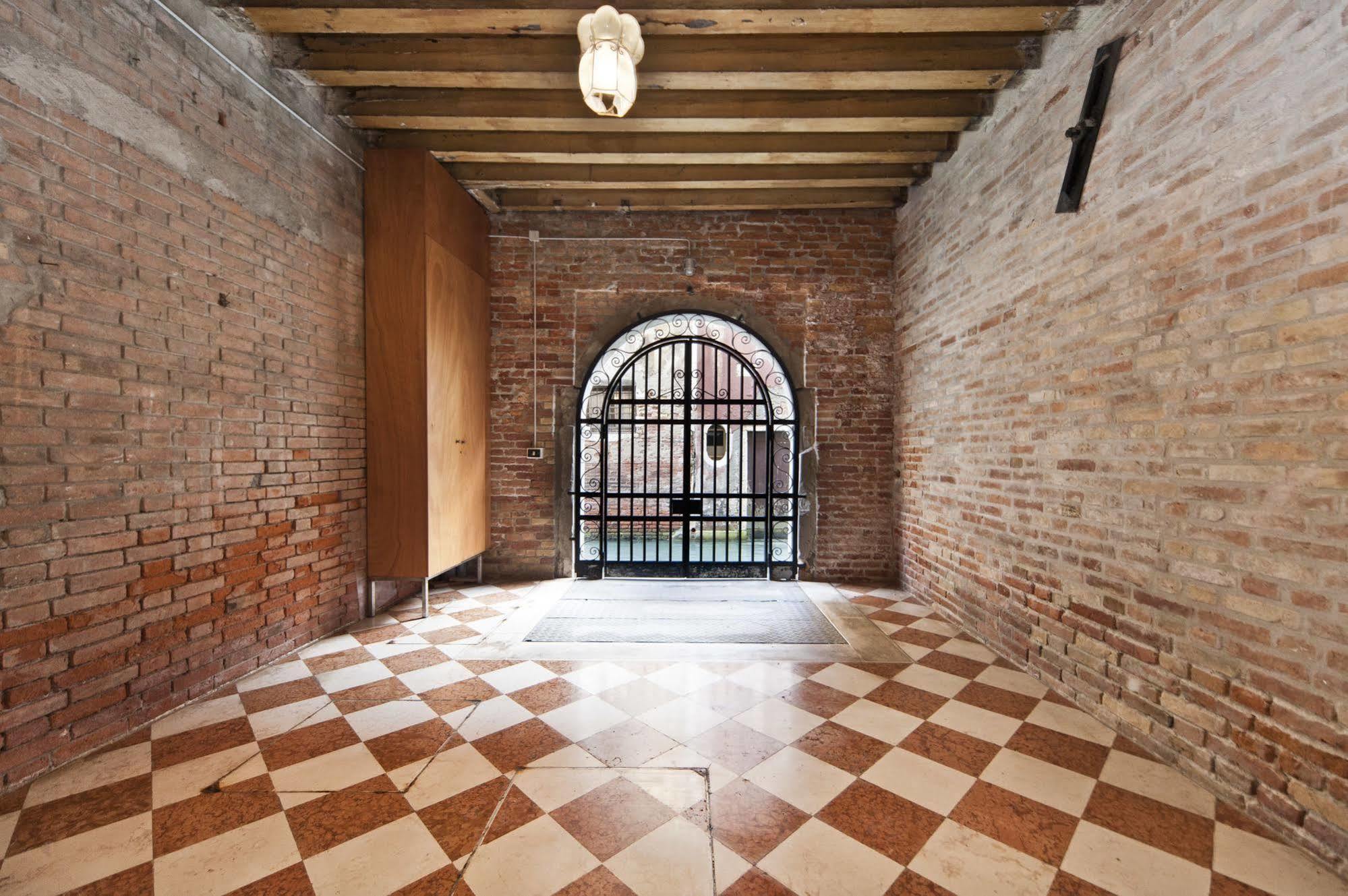 Very In Historical 1600 Palace With Lift A Few Min Walk From San Marco Square Apartamento Venecia